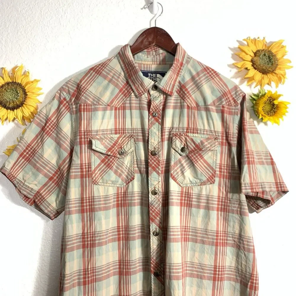 The North Face Button Down Double Pocket Vintage Men’s Shirt Size XL
